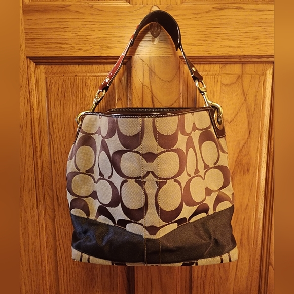 Coach Bucket Bag - Picture 1 of 7